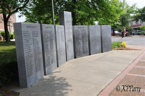 Alabama lakes shown on the map: Scottsboro, AL : War memorial erected by the Veterans of ...