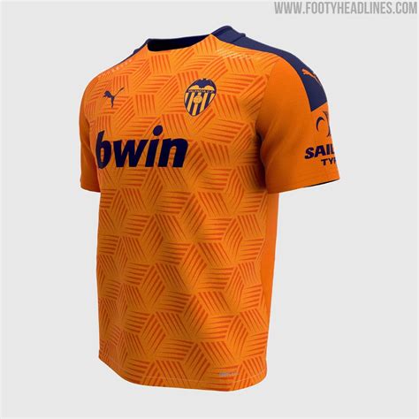 Valencia 20 21 Home Away And Third Kits Released Footy Headlines