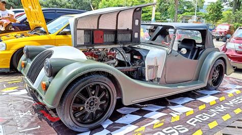 Batu City Indonesia December 2022 Gray Classic Car With The Hood