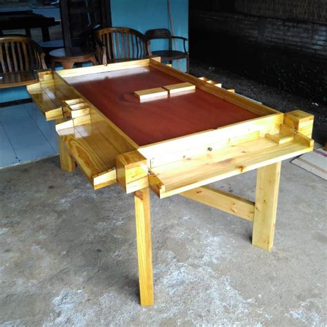 Meja Serbaguna Ini Terbuat Dari Kayu Pinus Dan Kombinasi Triplek Meja