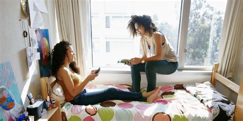 5 Tips For Choosing A College Roommate Startschoolnow
