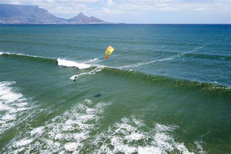 Kiteworldwide Kitesurfing In Cape Town And Kitespots In South Africa
