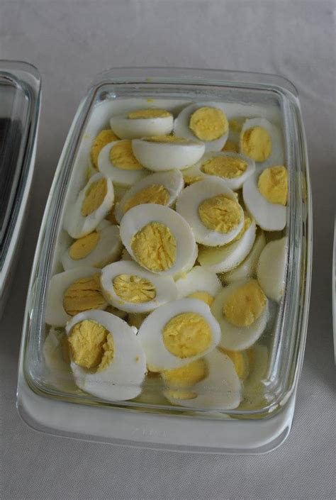 In terengganu, locals use local white rice, while those in kelantan use beras nasi dagang. Dari Dapur Cikgu Zue: Nasi Dagang Kelantan