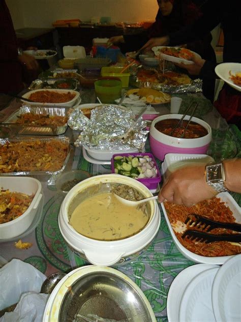 Beruntunglah orang yang banyak istighfar nabi shallallahu 'alaihi wa sallam bersabda, sungguh beruntung seseorang yang mendapati pada catatan amalnya istighfar yang banyak.. Ibu Sham: Doa selamat dan solat hajat untuk bakal jemaah ...