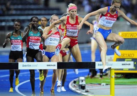 Pruebas de lanzamiento del atletismo. Pruebas olímpicas de running | Atletismo, Juegos olimpicos ...