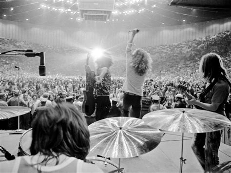 New Book Features Rare Photos Of Led Zeppelin Cbs News