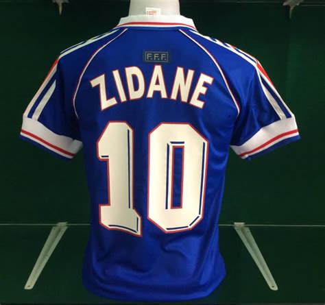 Zinedine zidane is a former french footballer and manager of spanish club real madrid. Zidane France 1998 Retro Shirt - Bargain Football Shirts