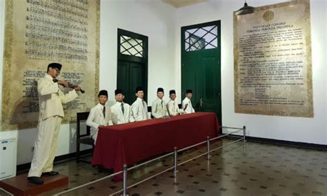 Museum Sumpah Pemuda Sejarah Koleksi Tiket And Ragam Aktivitas Java