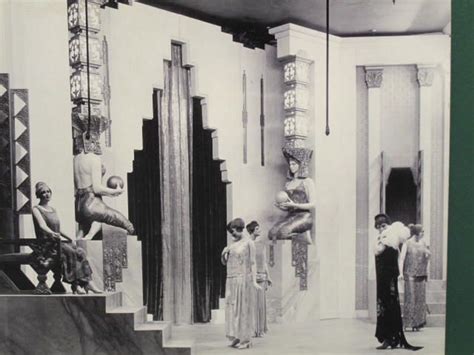 Marshall Fields 1920s Window Display Window Display Design Art Deco