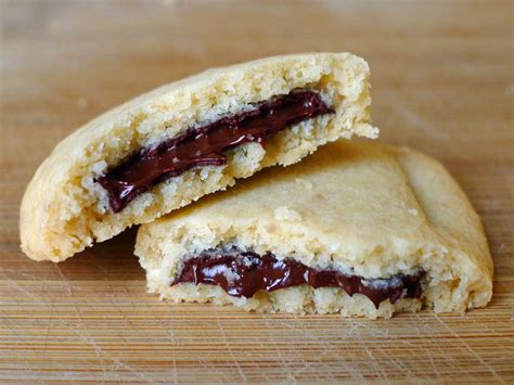 15 recipes for shortbread cookies. Cooking Weekends: Canada Cornstarch Shortbread with Chocolate