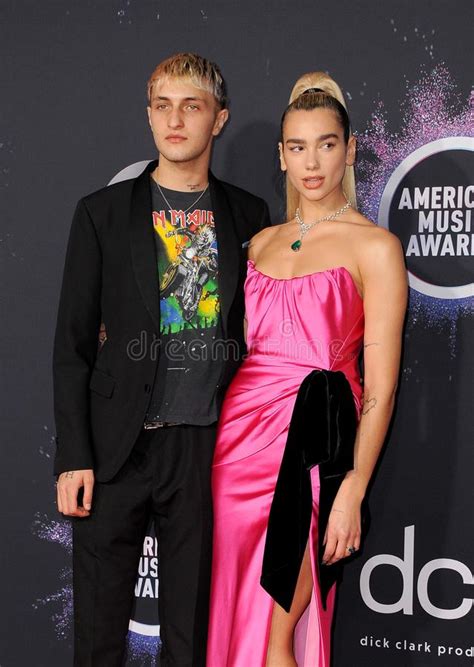Dua lipa and anwar hadid were first rumoured to have become an item in the summer of 2019. Dua Lipa & Anwar Hadid editorial image. Image of event ...