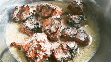 ASLAM BUTTER CHICKEN | Delhi Street Food | Jama Masjid Delhi Food - YouTube