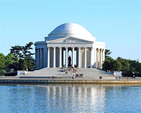 Maybe you would like to learn more about one of these? Jefferson Memorial — Wikipédia