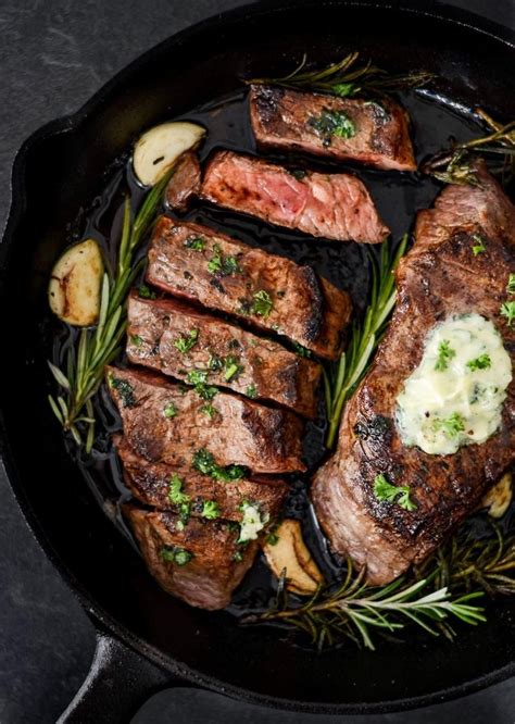 Place a heavy skillet, preferably steakhouses get a finer cut of meat than you can source from a supermarket or standard butchers. How to Cook a Steak in a Cast Iron Skillet | The Olden ...