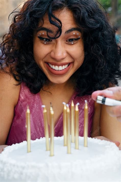 Free Photo Mediums Hot Smiley Girl With Cake
