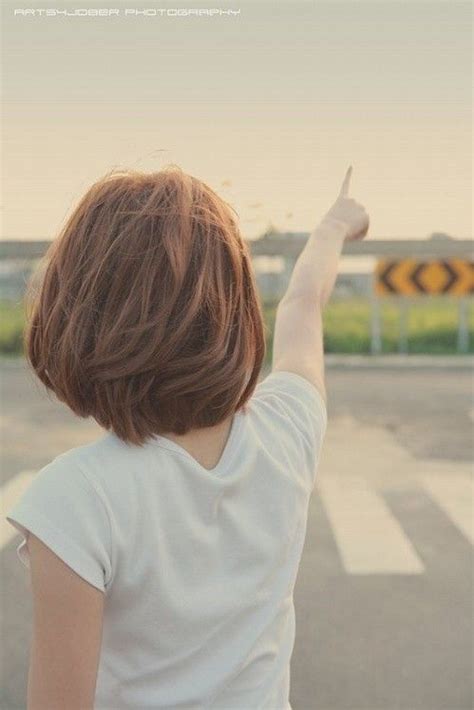 No … not at all … take my brother for example … he has short cropped hair and has quite a pointed face … he's what do they look like? Looks like my child from behind | Medium hair styles, Girl ...