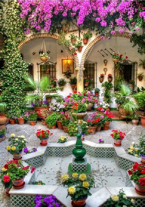 A Beautiful Garden In Spanish Image To U