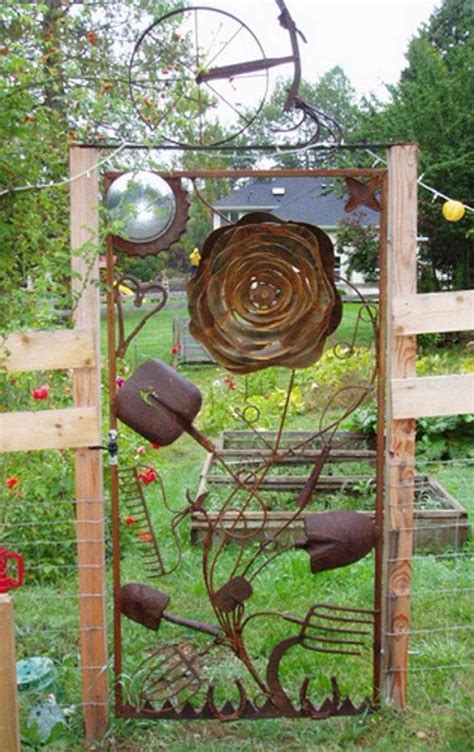 30 Backyard And Garden Fence Decor Ideas Page 3 Gardenholic