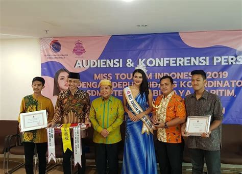 Keberadaan tv digital di indonesia hampir semua stasiun tv penyiaran baik tvri maupun tv swasta nasional telah memanfaatkan sistem teknologi tidak ada layanan tv analog 100% siaran dtv melalui saluran 22 sampai 48 wilayah siaran kawasan ekonomi maju 1: Puteri Padi Jawa Barat Borong 3 Penghargaan di Miss Tourism World 2019 | Pak Tani Digital