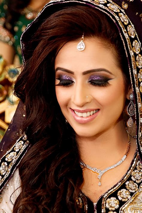 Asian Bride In Manchester On Her Valima Day Wearing Traditional Makeup