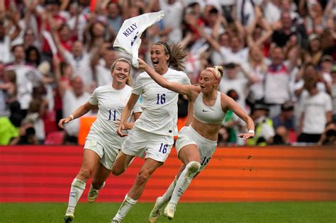England S Women Soccer Team Wins Euro Noti Group