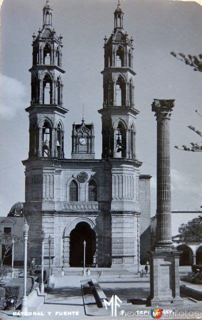 Carlos fuentes, panameño de nacimiento y mexicano de nacionalidad. LA FUENTE Y La catedral Hacia 1945 | Catedral, Tepic nayarit, Iglesia