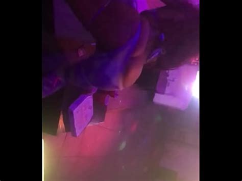 Ella Hace Twerking En El Club XVIDEOS COM