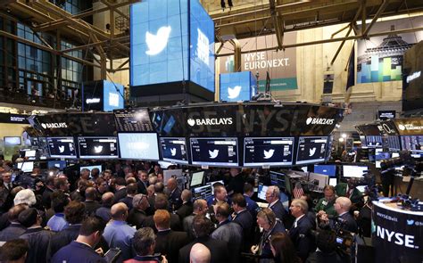 Trading Begins On The Twitter Inc Ipo On The Floor Of The New York