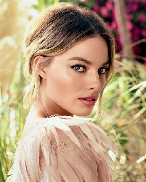 Margot Robbie Once Upon A Time In Hollywood Photoshoot 2020 • Celebmafia