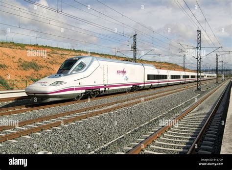 Ave Renfe Spain Madrid Valencia Train Tranway Rail Speed Transport