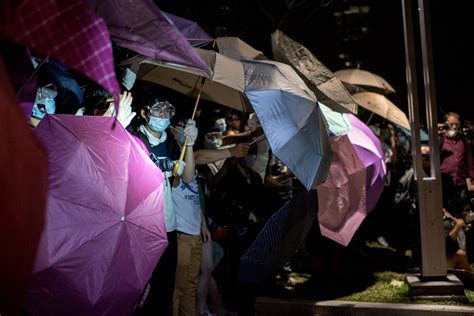 Not Han China Communists • Hong Kong Protests Cant Be Swept Away