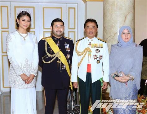 Khaleeda bustamam (princess) was born on the 16th of july, 1993. (Gambar) Sekitar Majlis Istiadat Persandingan TMJ & Che ...