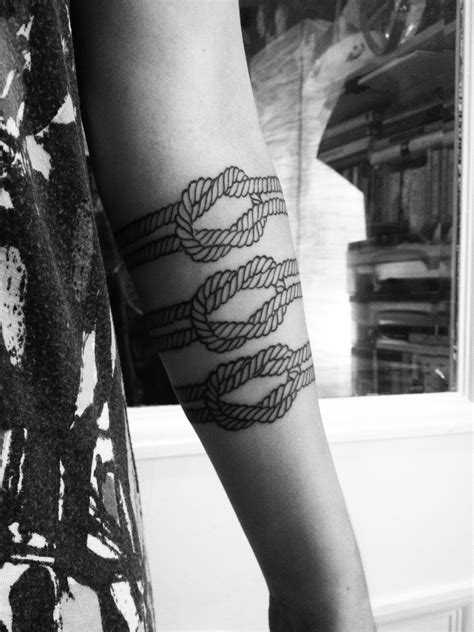 Circumferential Knots Tatuaggi Piccoli Idee Per Tatuaggi Tatuaggi
