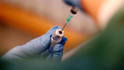 asturias empezará a vacunar en febrero a los mayores de 80 años