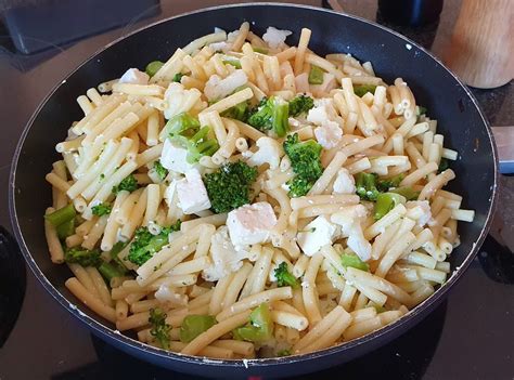 Lass dich also von unseren besten rezepten für einen entspannten feierabend inspirieren! Rezepte für die ganze Familie: 7 schnelle Mittagessen für Kinder | Muttis Nähkästchen