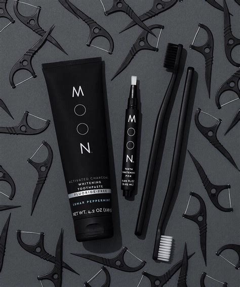 Kendall Jenner Teeth Whitening Pen Moon X Kendall Jenner