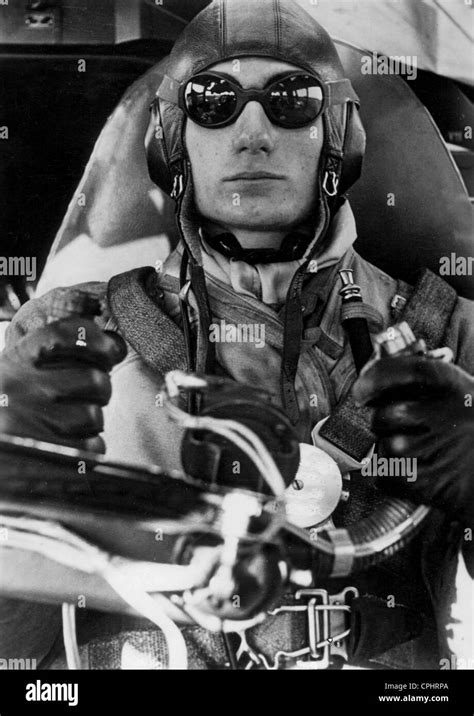 German Fighter Pilot In The Second World War 1941 Stock Photo Alamy