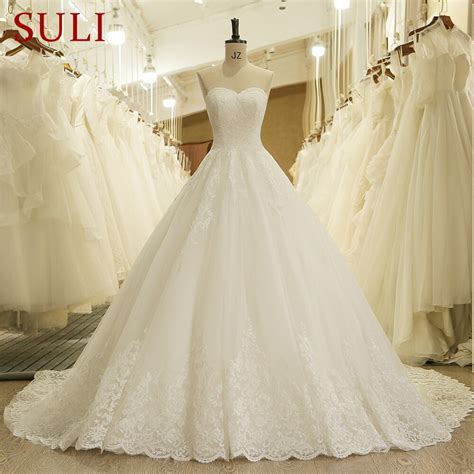 Check spelling or type a new query. HW091 Charmant Schatzapplique Spitze Vintage Brautkleid ...