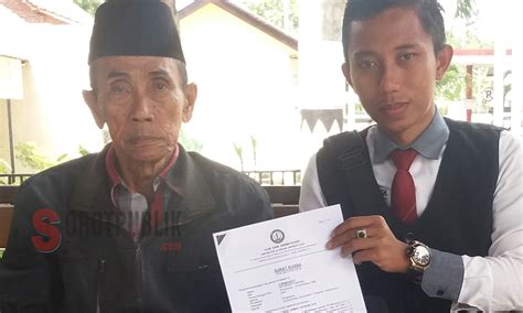 Ayah tindis anak kandung hingga melahirkan cucu/anak di sigi, sulteng. Anak Kandung Sekap Orang Tuanya Selama 4 Bulan ...
