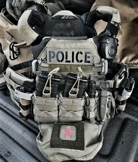 edc police tactical gear tactical kit tactical armor tactical gear loadout police gear