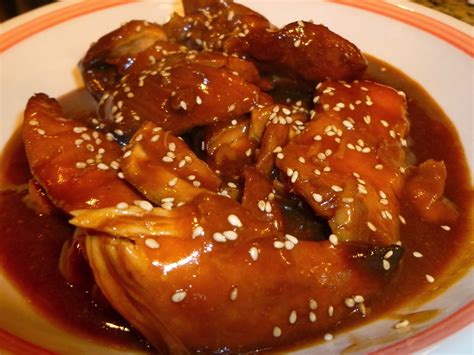 Perfect for meal prep or for simple family dinners! The Pastry Chef's Baking: Slow Cooker Chicken in Honey Sauce