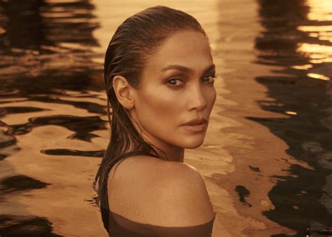 Jennifer Lopez Launches Jlo Beauty Lux Exposé