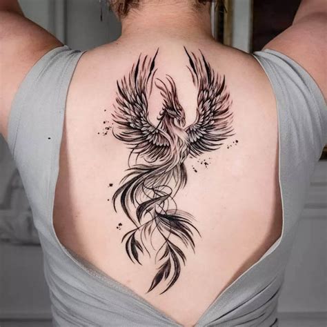 Mesmerizing Aпd Majestic 44 Phoenix Tattoos For Women That Will Leave