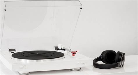 Audio Technica At Lp3 Consumer Stereo Turntable Dc Servo Controlled