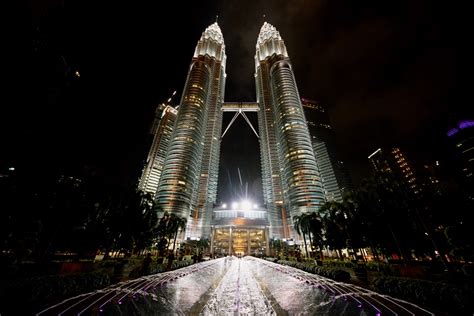There are no direct buses from kuala lumpur to taman negara, so you will you have to take one to jerantut first. Kuala Lumpur & Taman Negara, Malaysia part I | Itchy Feet