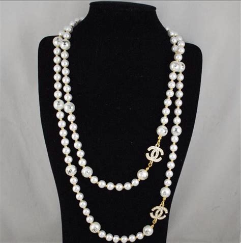 Chanel Logo Pearl Necklace