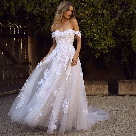 Lace Wedding Dresses 2019 Off The Shoulder Appliques A Line Bride Dres