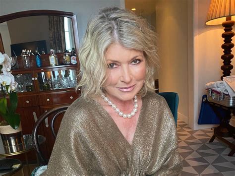 The Makeup Secrets Behind Martha Stewarts Viral Selfies Newbeauty