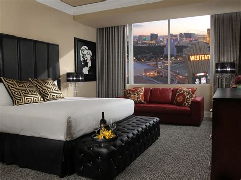 Unlike regular guest rooms and even many 1 bedroom suites, 2 bedroom suites are much fewer within a hotel, are oftentimes much more expensive than their 1 bedroom counterparts, and many times the above notwithstanding, yes you can find great deals on 2 bedroom suites in las vegas. Luxurious 2 bedroom Grand Villa Suite at the Westgate ...