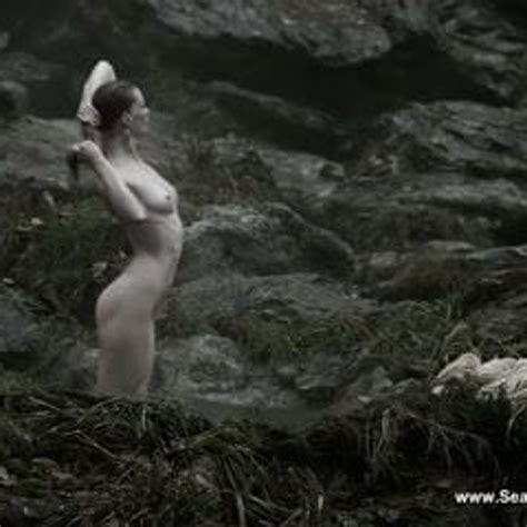 alyssa sutherland nude vikings s01e09 2013 free porn 29 xhamster